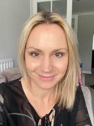 Becky Parr's Instagram, Twitter & Facebook