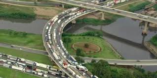 Prefeitura de caldas novas adota novas medidas restritivas a partir das 18 horas, durante sete dias. Caminhoneiros Protestam Contra Medidas Restritivas Impostas Em Sao Paulo