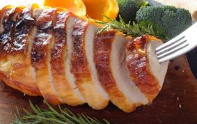 Los platos de pavo son muy bajos en calorías y no son alergénicos, por lo que los niños pueden comerlos. Como Preparar Pavo Jugoso