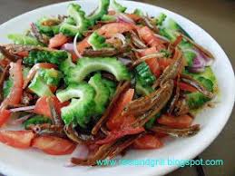 Kinilaw Na Ampalaya Na May Dilis A La Carlo Bitter Melon Or Ampalaya Salad With Crispy Fried Anchovies Ampalaya Appetizer Salads Food