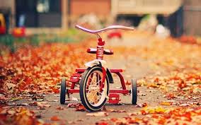 أسباب النوستالجيا لماذا نشعر بالحنين إلى الماضي ونتمنى العيش فيه مجددا