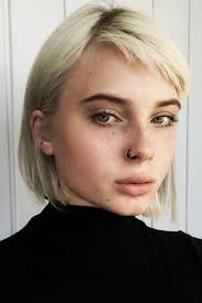 Short bob is the best haircut for oblong face shape. Short Bob Haircut For Oblong Face Shapes Hairs London