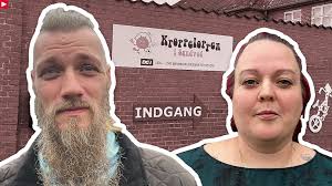 Forældrene til de to børn, der blev efterladt i Kroppeloppen i Sandved,  håber, at man vil ændre procedurerne i institutionen.