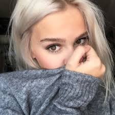 Platinum Blonde Hair On Suede Brooks 14 Year Old Model Brown Eyes Blonde Hair Blonde Hair Brown Eyes Platinum Blonde Hair