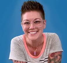 Melanie Mcnally's Instagram, Twitter & Facebook