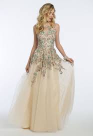 Fall In Love With Florals This Season This Evening Gown Is A Fairytale Come True With Its Illusion Neckline Fitted Emb Ball Gowns Chic Cocktail Dress Dresses