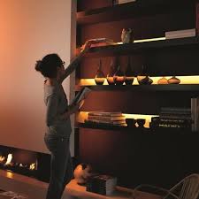 Philips Hue Lightstrip Plus 2 M Starterset Ohne Bridge Philips Hue Lights Hue Philips Hue Lights