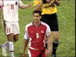 Timnas garuda yang saat itu dipimpin oleh ponaryo astaman menutup fase grup dengan. Singapore Vs Indonesia Tiger Cup 2004 Final 2nd Leg Youtube