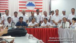 Mesej yang ditularkan di facebook dan. Party Threatens To Sue Over Bankruptcy Report