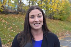 Jenica atwin, fredericton, new brunswick. Plus Loin D Ottawa Mais Beaucoup Plus Pres Des Electeurs