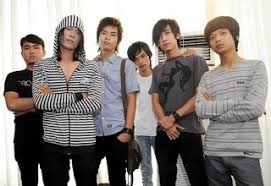Check spelling or type a new query. Lirik Lagu Kangen Band Takkan Terganti