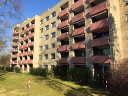 Hier finden sie wohnungen zum mieten vieler immobilienportale und durch die einfache & schnelle wohnungssuche mit intuitiven filtermöglichkeiten ist das ziel traumwohnung zum greifen nah. 2 Zimmer Wohnung Zu Vermieten Rothwiesenring 8 64546 Morfelden Walldorf Gross Gerau Kreis Mapio Net
