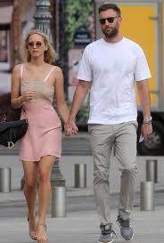 As expected, extremely relatable hollywood starlet jennifer lawrence, 29, married the gallerist of her dreams, cooke maroney, 34, in a lavish ceremony at the belcourt of newport mansion in rhode island yesterday. Jennifer Lawrence And Cooke Maroney Are Married