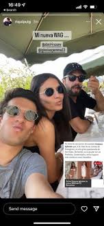 Riqui Puig exhibe públicamente a su nueva novia durante el Gran Premio de  Fórmula 1