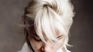 Platinum blonde hair color ideas for 2020. How To Go Blonde When You Re Not Teen Vogue