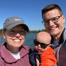 Melanie (@MelanieStara)