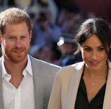 Thomas markle packt aus und will alles ans licht bringen es scheint als wolle der vater dreier kinder alles über die ehefrau von prinz harry (36) ans licht bringen. Leute Prinz Harry Und Meghan Zu Auftakt Von Pazifiktour In Sydney Gelandet Welt