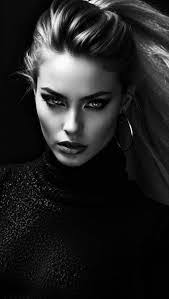 Esmeralda Graham's Instagram, Twitter & Facebook