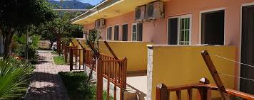 Adrasan otel fiyatlarını karşılaştırabilir, adrasan otel fırsatlarından yararlanarak hemen rezervasyon yaptırabilirsiniz! Mittelmeer Turkei Adrasan Hotel Atici Hotel Nautilus Tauchreisen