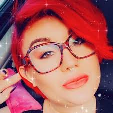 Mariah Lucas (@MyLife_isLight)