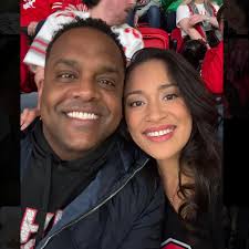 Looking for someone to supply and deliver a 6ft x 6ft fence panel. Asap if  possible, have managed to prop the one I have up as I have dogs but sounds  like