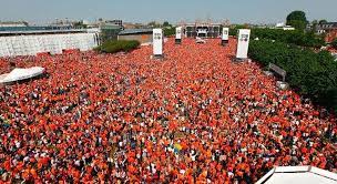 ˈkoːnɪŋzdɑx (listen)) or king's day is a national holiday in the kingdom of the netherlands. Kingsday In The Netherlands Erasmus Blog Netherlands