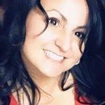 Tara Bustos's Instagram, Twitter & Facebook