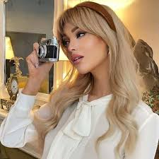 call me ugly or what‚ chill y'all i'm just 15 y/o 😛😛