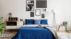 Check doch mal bei dir zu hause ein. Bilderwand Gestalten Die Wohlfuhl Dekoration Furs Schlafzimmer Gq Germany