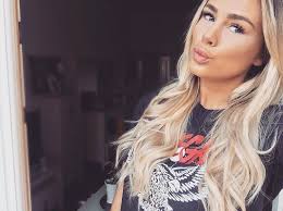 Gefallt 9 883 Mal 51 Kommentare Liz Kaeber Lizkaeber Auf Instagram Kiss Happymonday Long Hair Styles New Hair Hair