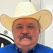 Travis Chipman's Instagram, Twitter & Facebook