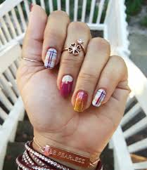 Everyone Is Loving This Gorgeous Fall Nail Art Combo Made Using Jamberry Nail Wraps In Thriving Threads Byrd Fall Nail Art Jamberry Nails Jamberry Nail Wraps
