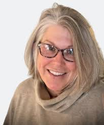 Amy Bramble's Instagram, Twitter & Facebook