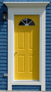 Decoration Porte Entree 25 Idees Modernes Yellow Front Doors Painted Front Doors Front Door Paint Colors