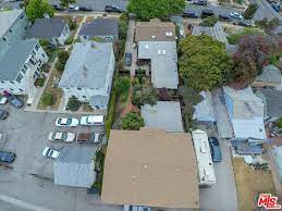 Controlled entrance, covered parking, driveway gate, permit/decal. 1028 Hill St Santa Monica Ca 90405 Mls 18 357106 Redfin