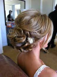 No matter your hair length—from pixie to lob—there's a short wedding hairstyle just for you. Great Wedding Hairstyle For Medium Hair 2015 With Images Short Hair Updo Wedding Hairstyles Updo