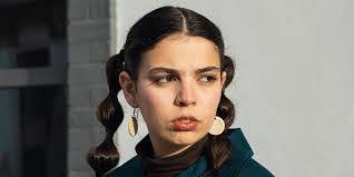 Ana Lua's Instagram, Twitter & Facebook