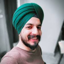 Harminder Singh's Instagram, Twitter & Facebook