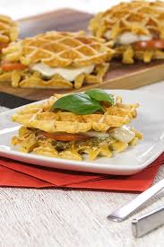 Herzhafte Pizza Waffeln Rezept Rezepte Lecker Pizza Lebensmittel Essen