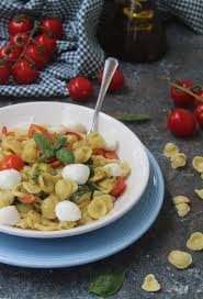 Pasta Fredda Estiva Con Pesto E Zucchine Un Primo Leggero E Veloce Cibo Che Passione Ricetta Pasta Fredda Ricette Cibo