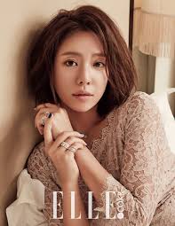 Đường tình của Hwang Jung Eum cũng thăng trầm y như những vai diễn của cô