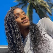 Sorry I'm asking so many questions but how do I make holidays?