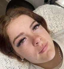 Amanda Amundsen's Instagram, Twitter & Facebook