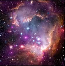 La Pequeña Nube de Magallanes en infra rojo ** La Pequeña Nube de Magallanes  es un satélite de la Vía Láctea, que contiene alrededor de 3 mil millones  de estrellas. Esta