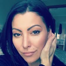 Catherine Lanza's Instagram, Twitter & Facebook