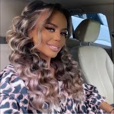 Buna seara. Intentionam sa ne cumparam o casa in Domnesti, dar am niste  intrebari importante si speram sa ma puteti ajuta. Noi avem doi copii: o  fetita de 5 ani si un