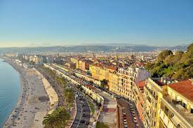 Mais au moment de sortir, il lui il (s'habiller) et (descendre). Meteo Heure Par Heure Nice 06000 Alpes Maritimes Previsions Meteo Gratuite A 15 Jours La Chaine Meteo