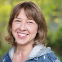 Sara Lessmann's Instagram, Twitter & Facebook