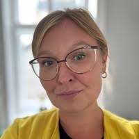 100+ "Adèle ..." profiles