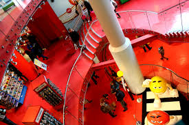 La tienda de londres es, junto a la tienda china, la única ubicada fuera de estados unidos. M M S World Londres Parce Que J Adore Critiquer